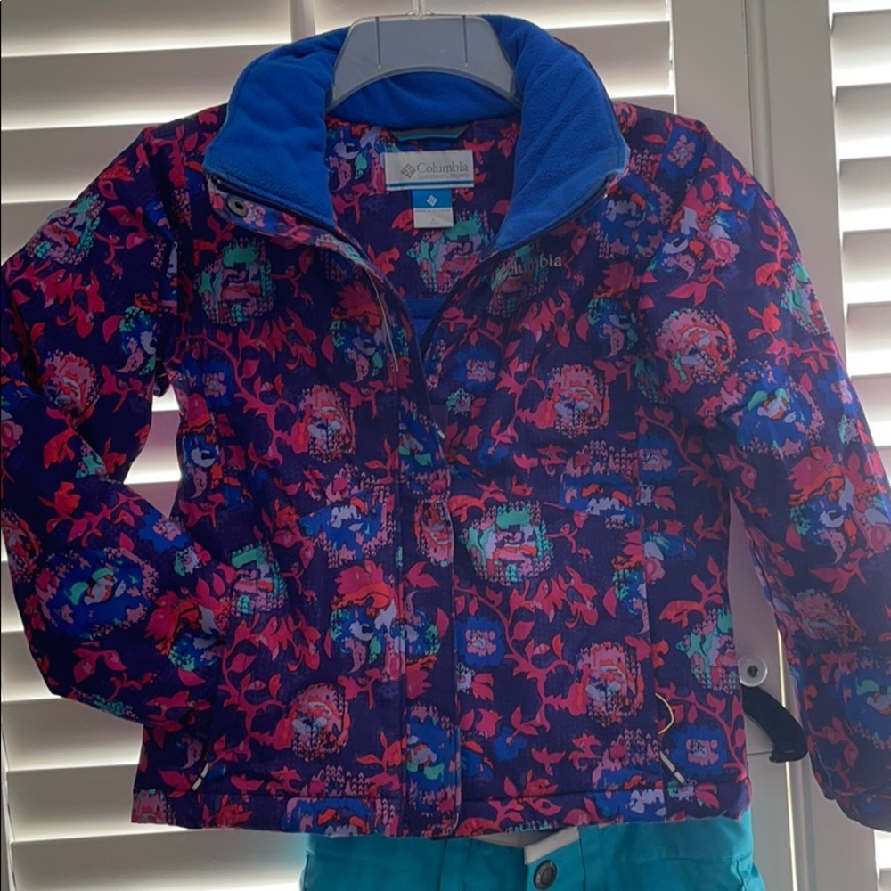 Girls 2 piece snow gear.